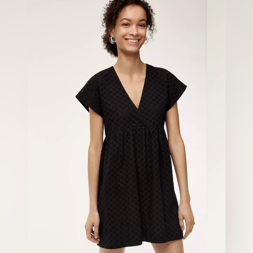 Aritzia (Wilfred) Misha Black Dress